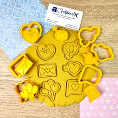 Set N75 mini cutters with stamps LOVE